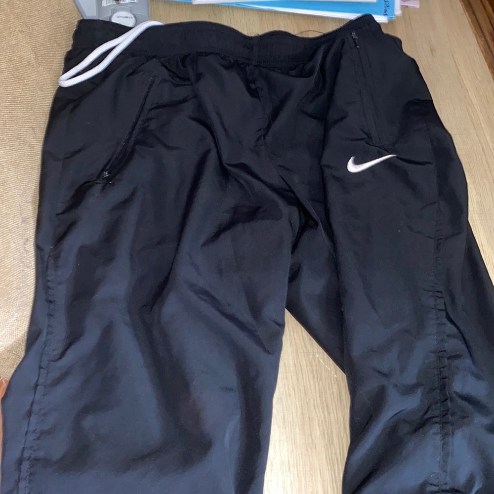 Nike Fit Dry Joggers. Size M
